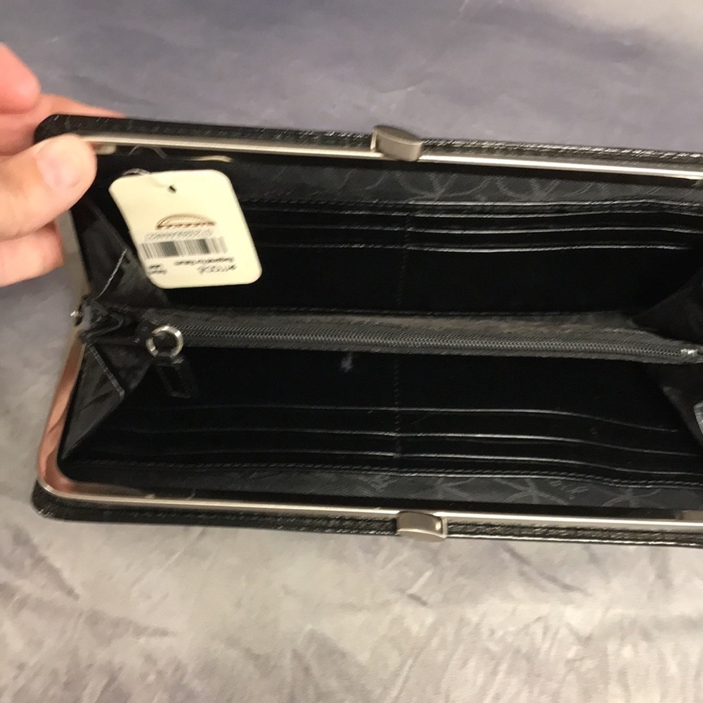 Net Fossil Executive Clutch Wallet - image 8